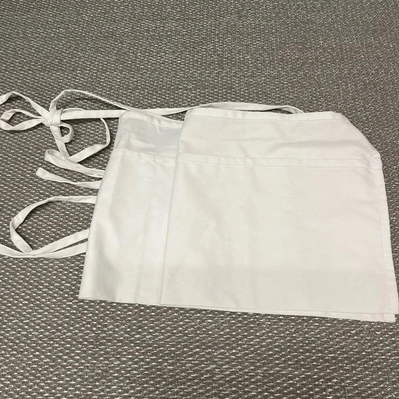 2 White 3 Pocket Waitress Aprons - Picture 1 of 5
